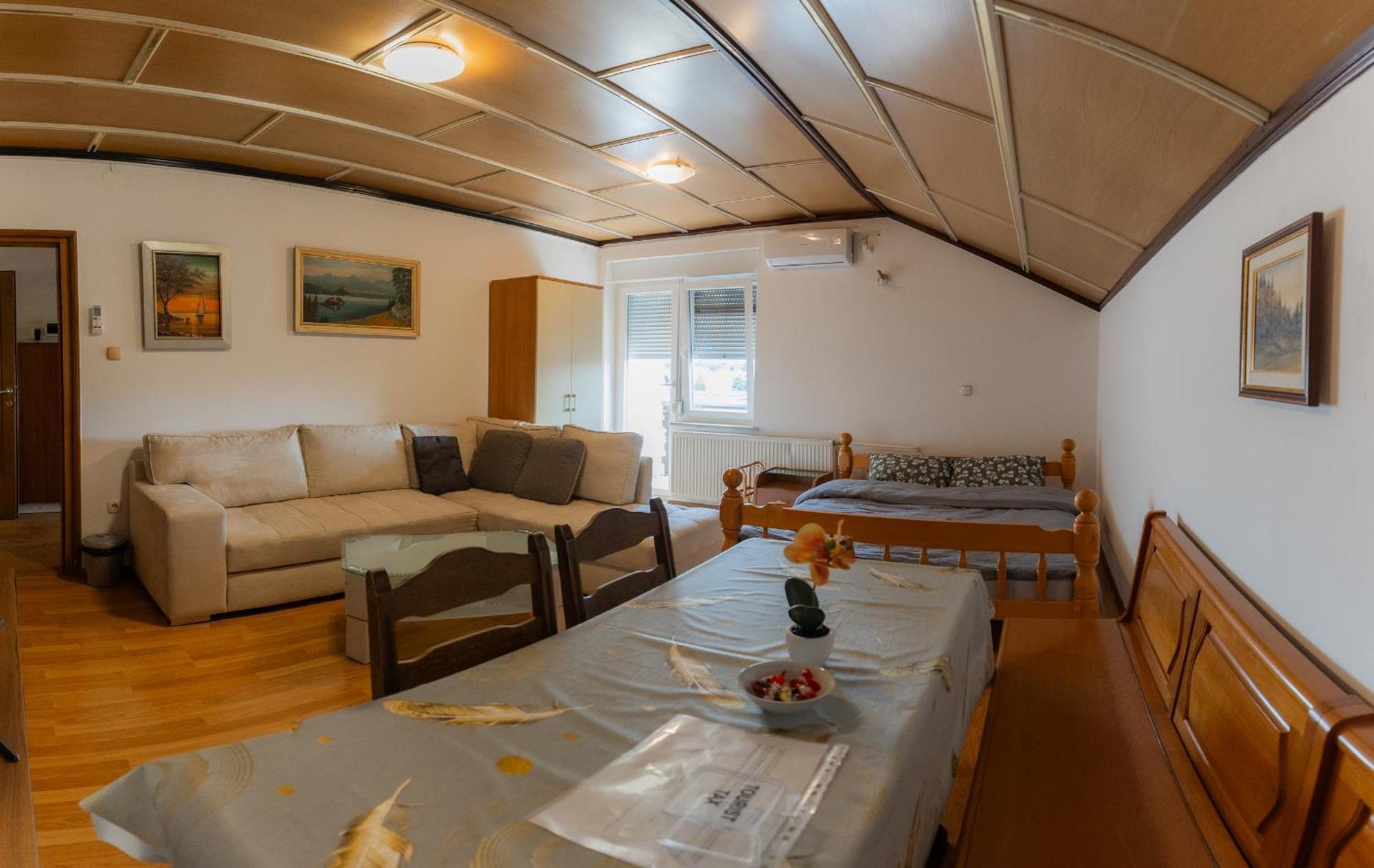 Rooms Kozarje Ljubljana Kültér fotó